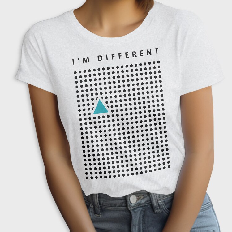Im Different Triangle, Tricou Femei