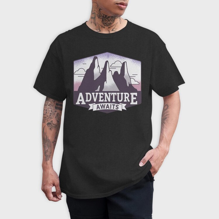 Adventure Awaits, Tricou Barbati (Unisex)