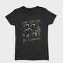 Life Is Better by a Bonfire Camping, Tricou Femei
