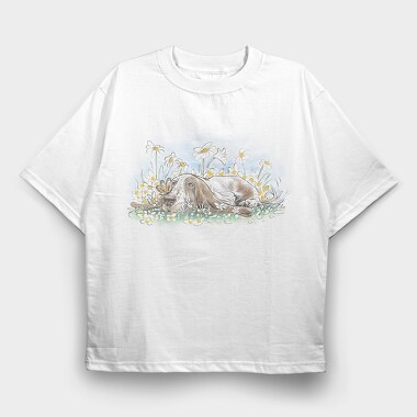 Dog On Flower Field Lying, Tricou Oversize Barbati (Unisex)