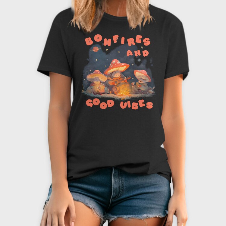 Mushroom Characters Bonfire Camping, Tricou Barbati (Unisex)