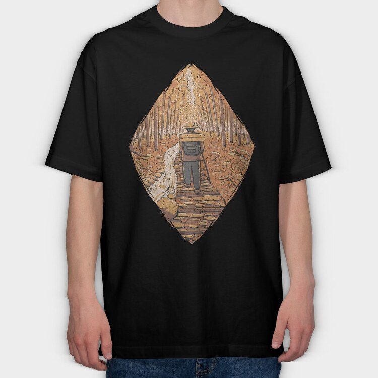 Hiker Autumn Path, Tricou Oversize Barbati (Unisex)