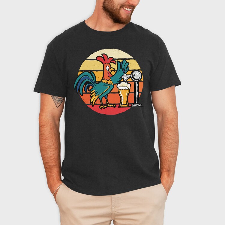 Rooster Beer In A Bar, Tricou Barbati (Unisex)