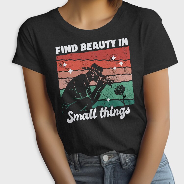 Photographer Retro Beauty In Small Things, Tricou Femei