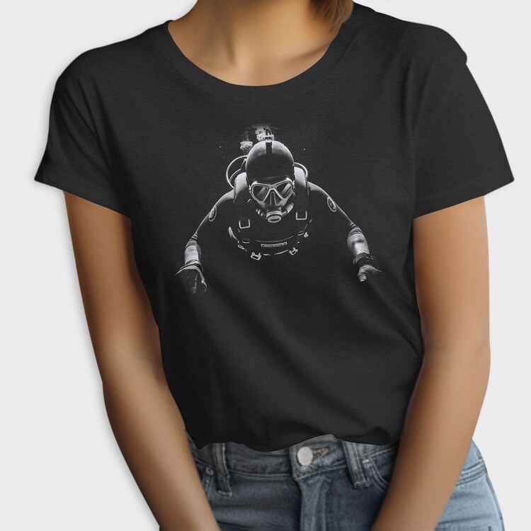 Scuba Diver Monochrome Front View, Tricou Femei