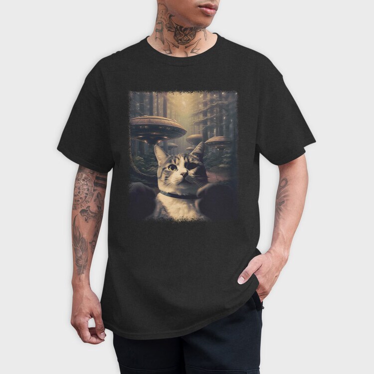 Cat With Alien Spaceships, Tricou Barbati (Unisex)