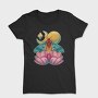 Moth Insect With Lunar Flowers, Tricou Femei