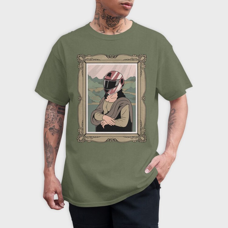 Helmeted Mona Lisa, Tricou Barbati (Unisex)