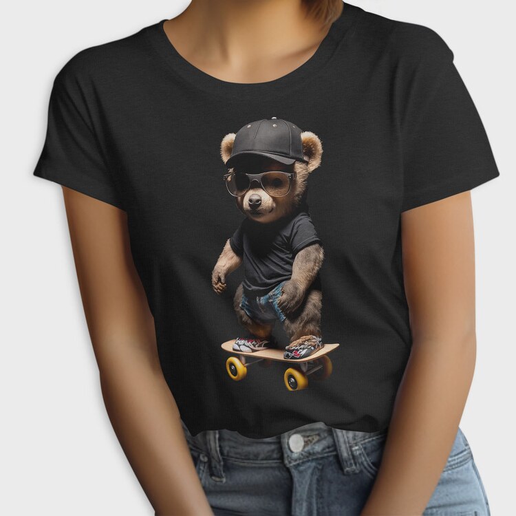Skateboarding Bear, Tricou Femei